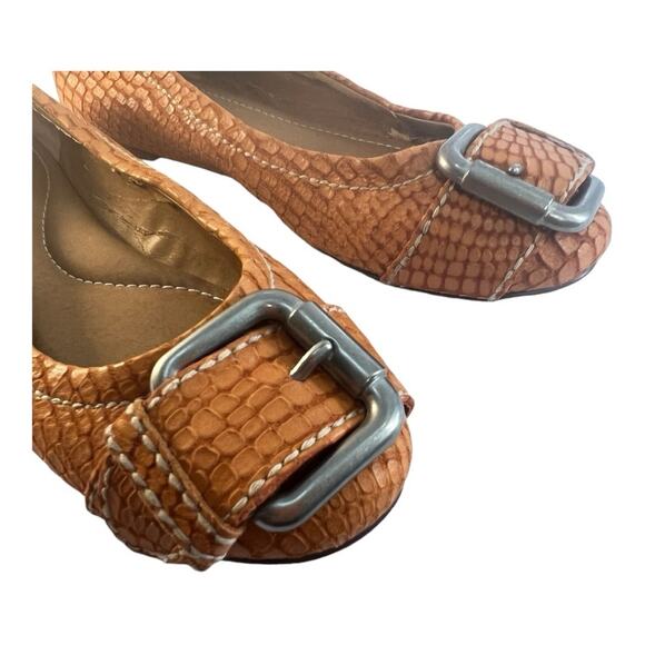 FOSSIL VINTAGE Reptile Embossed Rust Leather Flats silver-tone Buckle Top 6.5 - Picture 9 of 14